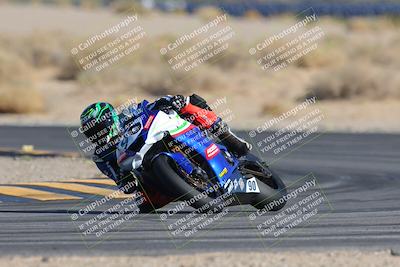 media/Mar-23-2025-CVMA (Sun) [[674f32b282]]/Race 17-Formula Middleweight (HOLESHOT)/